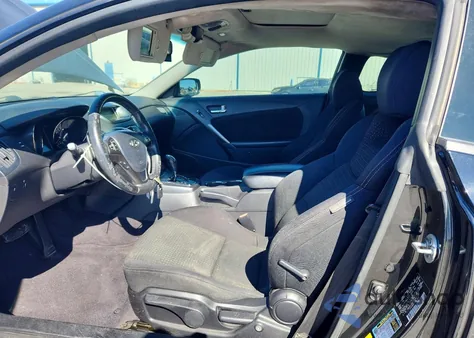 2012 Hyundai Genesis Coupe 2.0T z USA, uszkodzony, nr VIN KMHHT6KD8CU071727